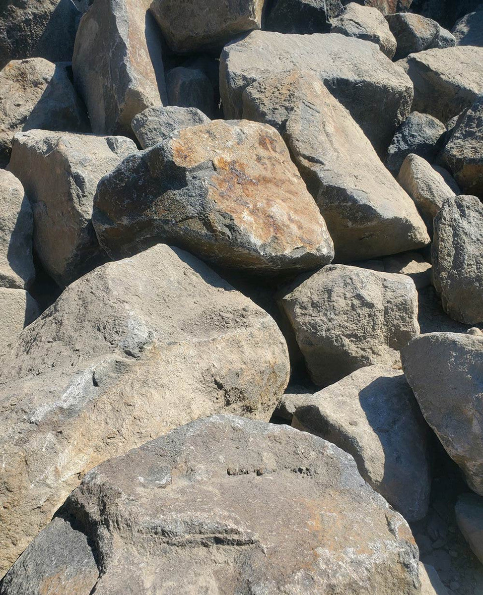 St. Helens 2-Man Rockery